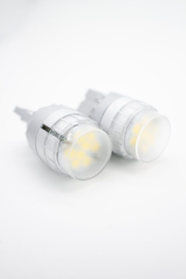 Лампа светодиодная Blick 7440(W21W)-2835-8SMD Белый 12V 2шт