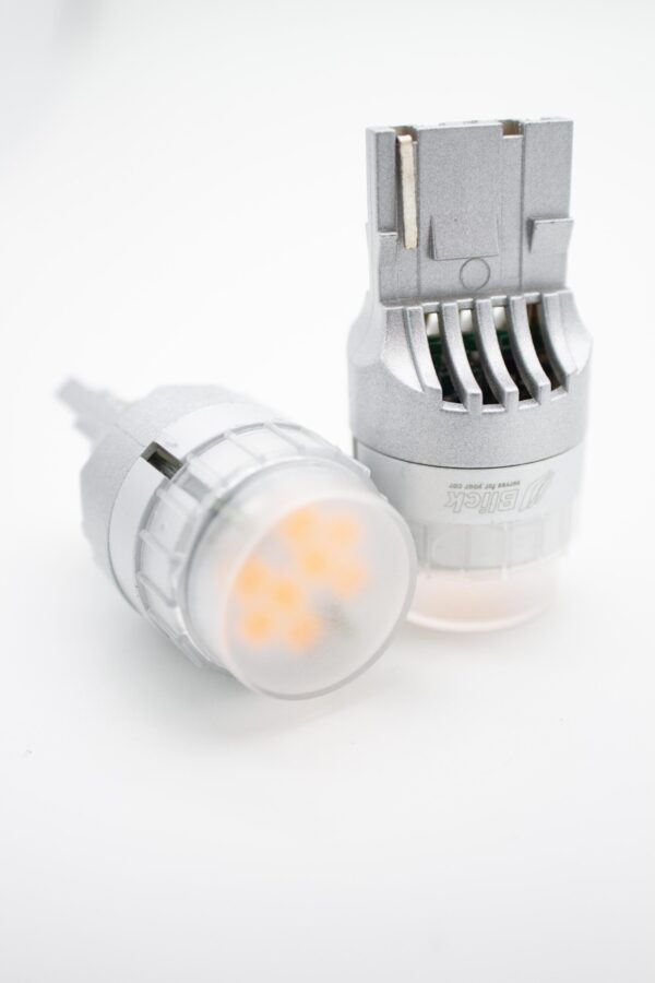 Лампа светодиодная Blick 7440(W21W)-2835-8SMD Желтый 12V 2шт